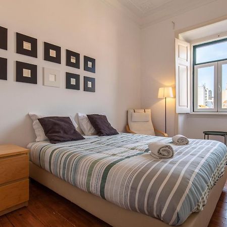 Typical 2Bdr Apartment In Lisbon By Lovelystay Bagian luar foto