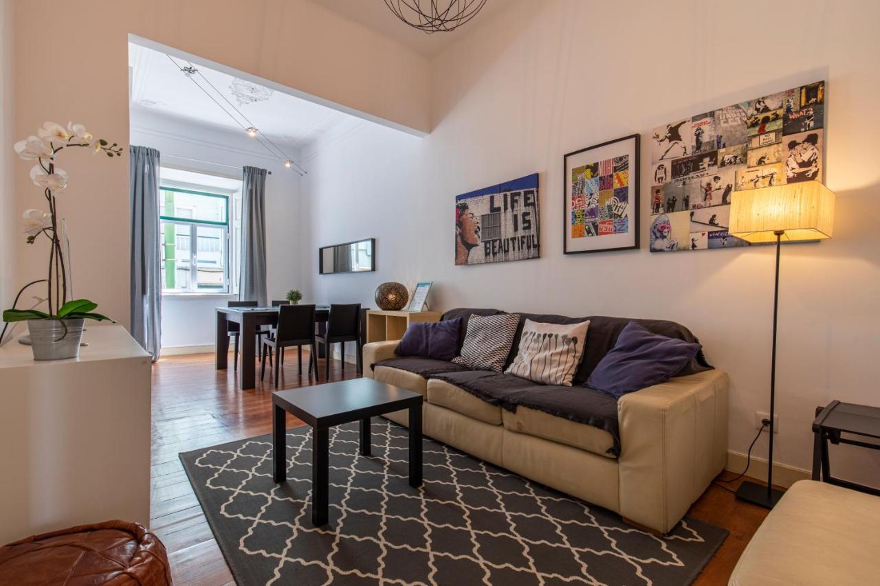 Typical 2Bdr Apartment In Lisbon By Lovelystay Bagian luar foto