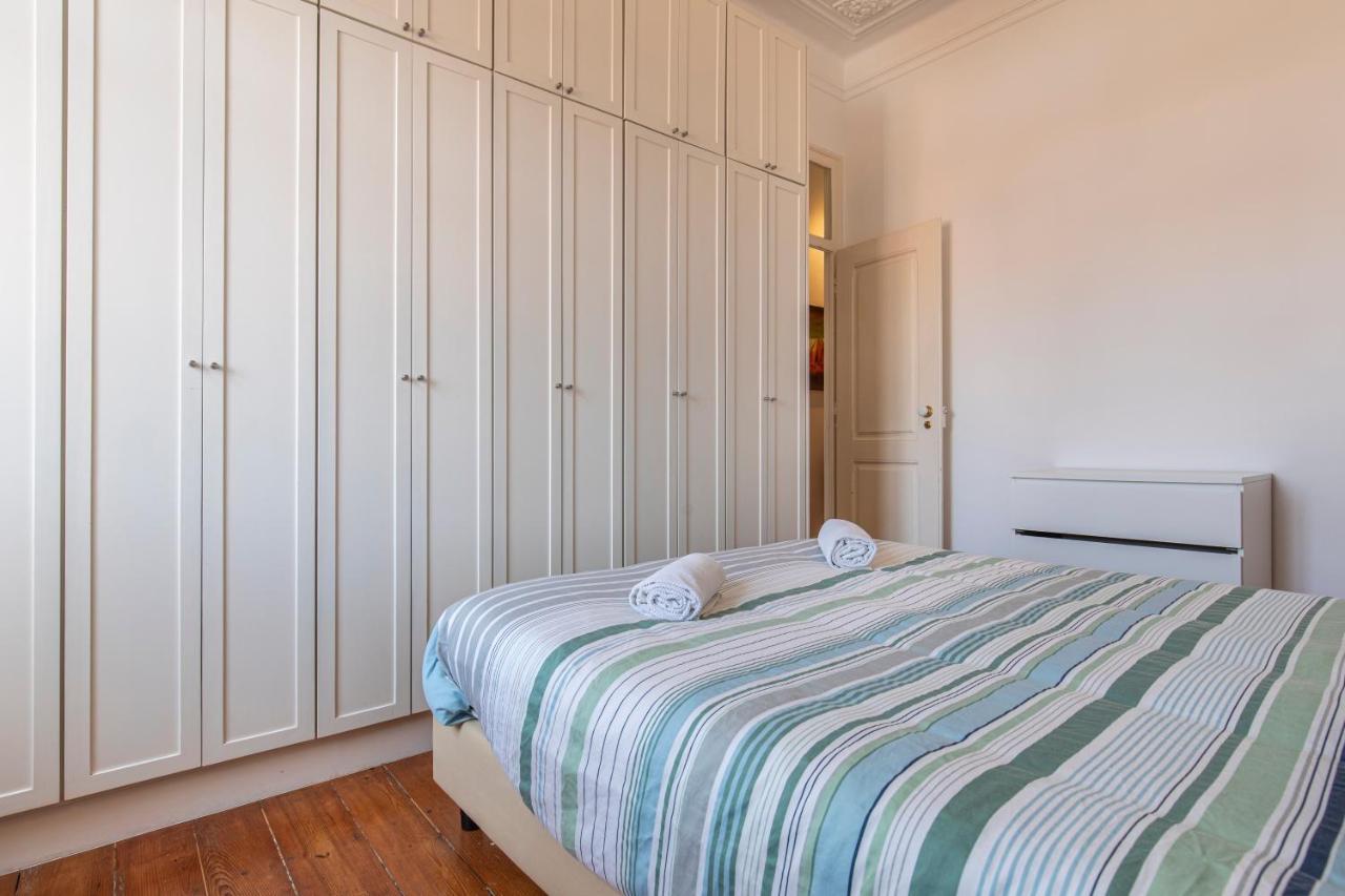 Typical 2Bdr Apartment In Lisbon By Lovelystay Bagian luar foto