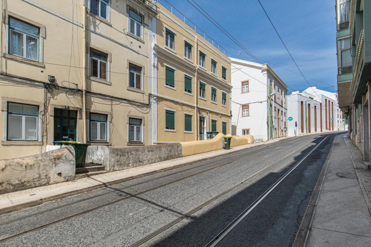 Typical 2Bdr Apartment In Lisbon By Lovelystay Bagian luar foto
