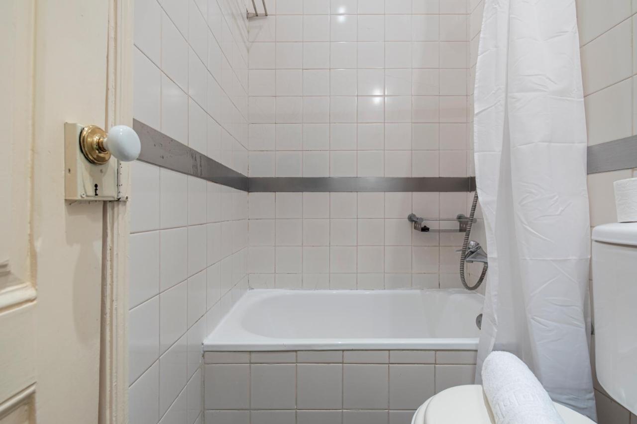 Typical 2Bdr Apartment In Lisbon By Lovelystay Bagian luar foto