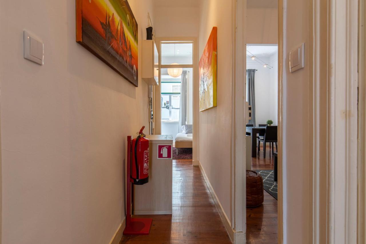 Typical 2Bdr Apartment In Lisbon By Lovelystay Bagian luar foto